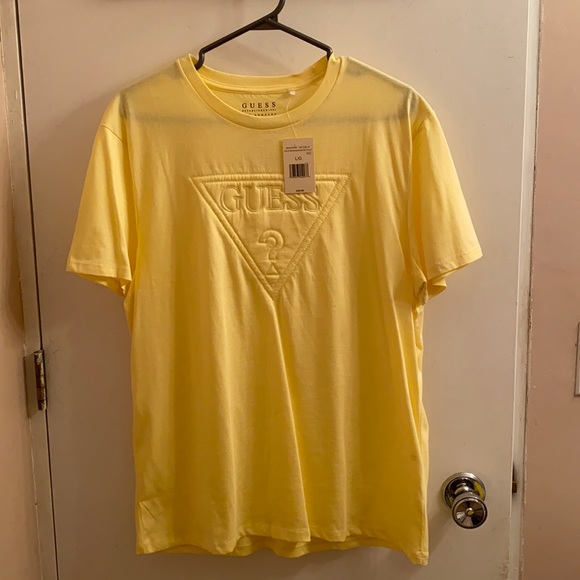 Men’s Large Guess T-Shirt - Picture 1 of 3